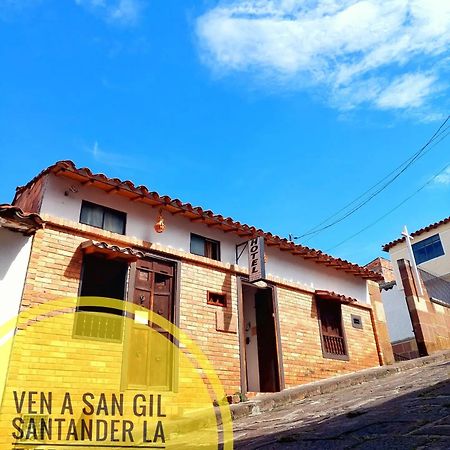 Santander Aleman Hostel Сан-Хіль Екстер'єр фото