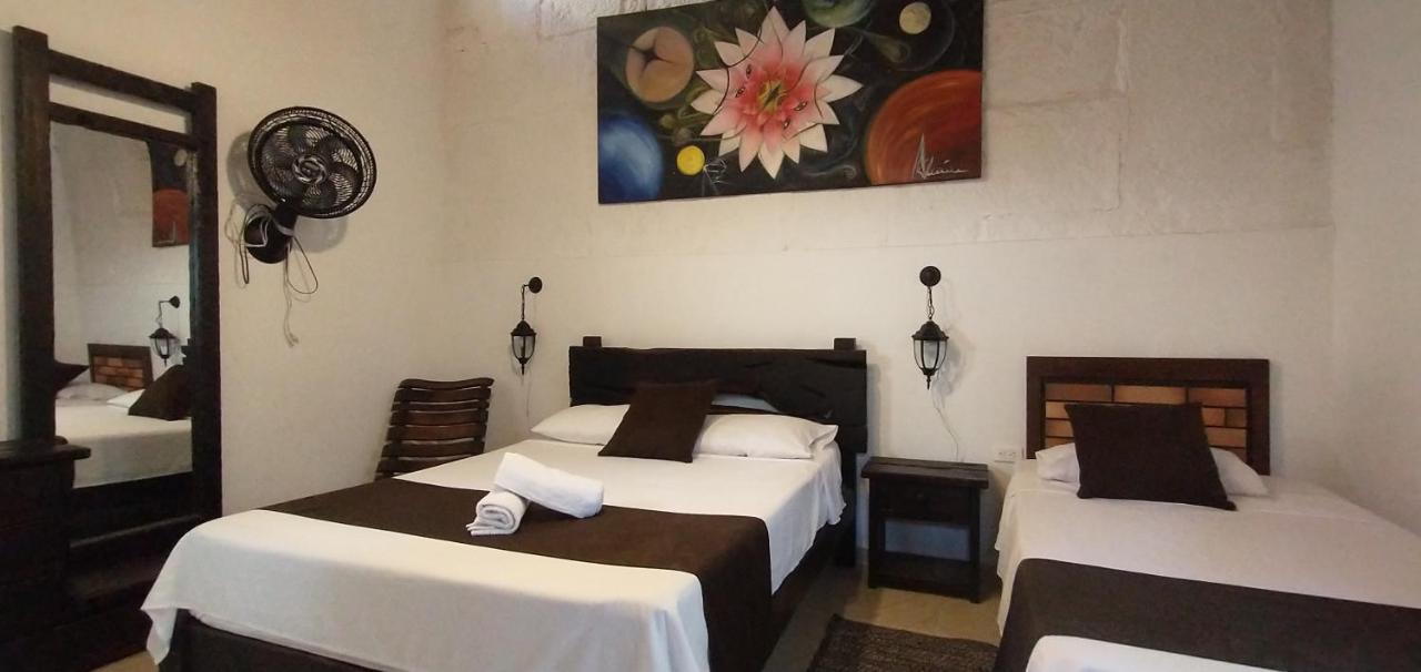 Santander Aleman Hostel Сан-Хіль Екстер'єр фото
