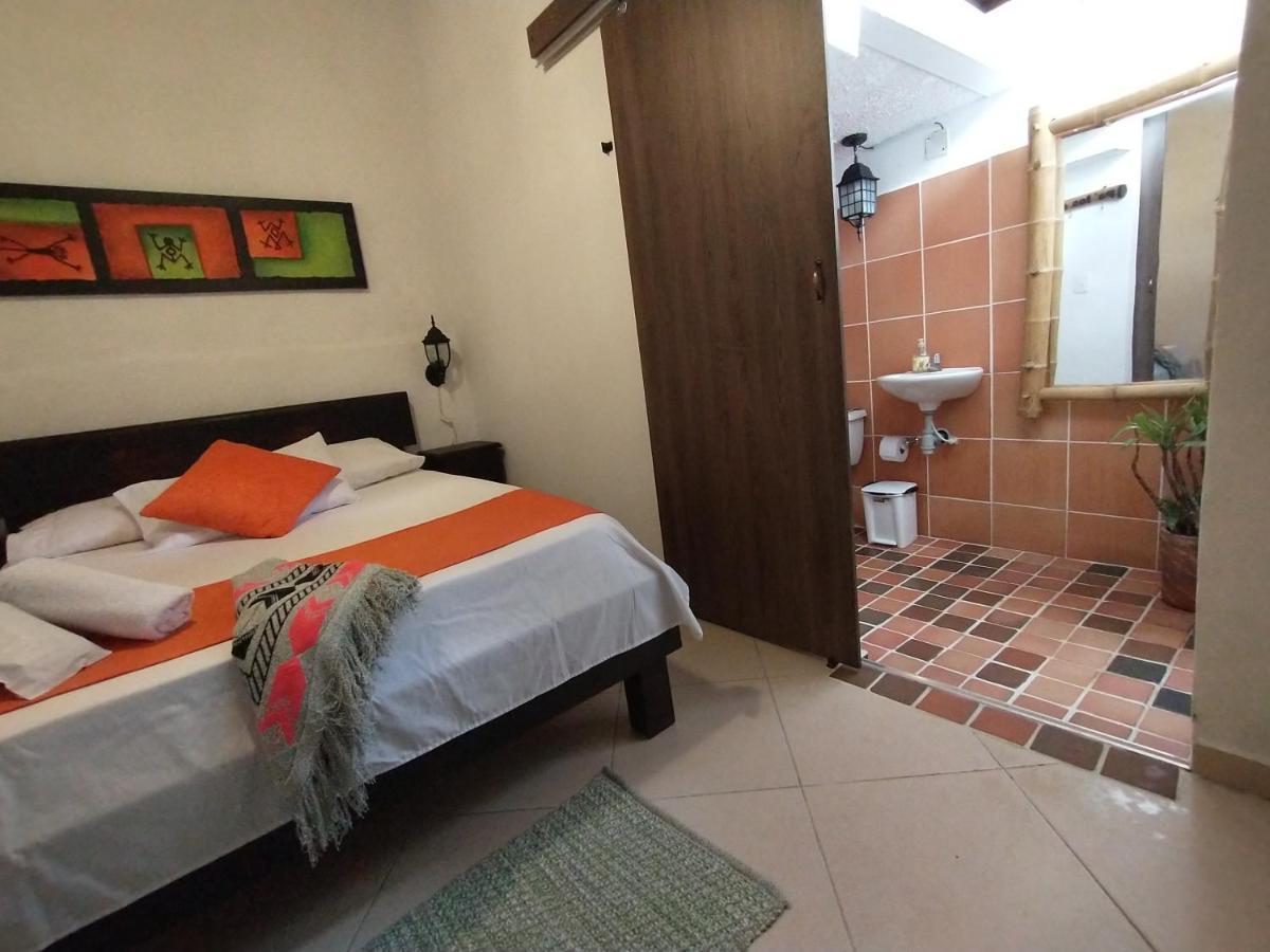 Santander Aleman Hostel Сан-Хіль Екстер'єр фото