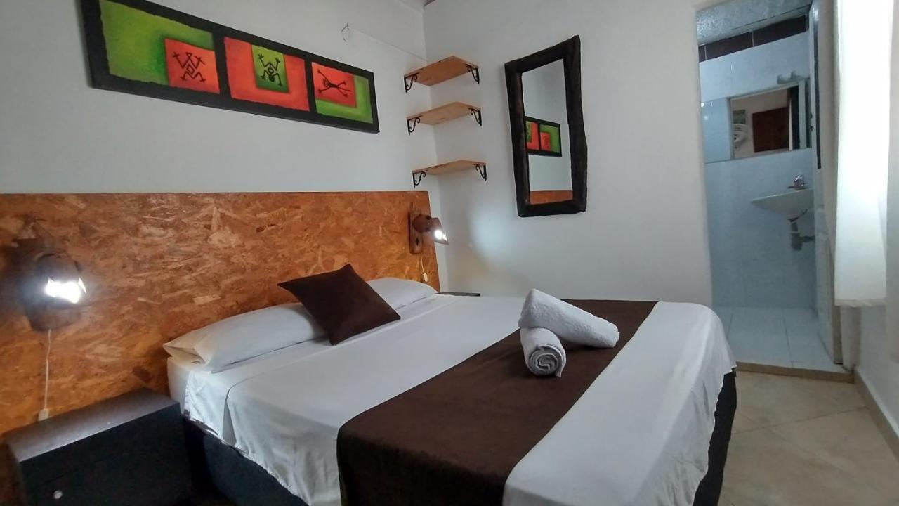 Santander Aleman Hostel Сан-Хіль Екстер'єр фото