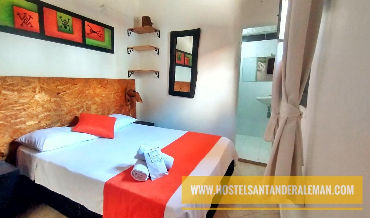 Santander Aleman Hostel Сан-Хіль Екстер'єр фото