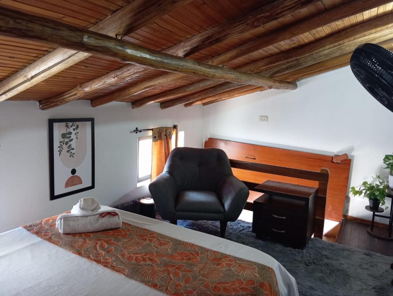 Santander Aleman Hostel Сан-Хіль Екстер'єр фото