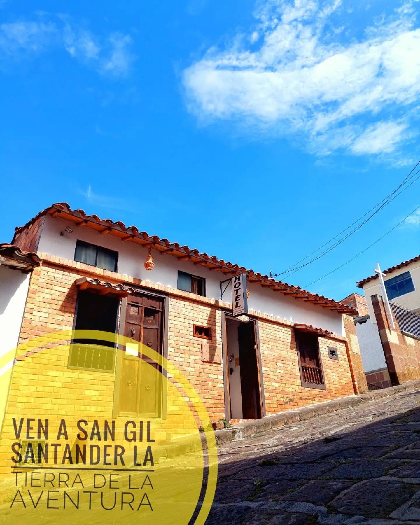 Santander Aleman Hostel Сан-Хіль Екстер'єр фото